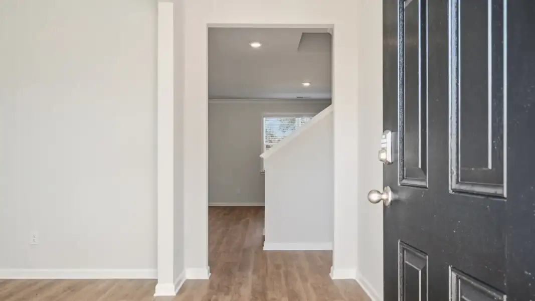 Spacious, unfurnished interior of a new home in Kingston Ranch at Lake Oconee, Buckhead (Image 10). Spacious, unfurnished interior of a new home in Kingston Ranch at Lake Oconee, Buckhead (Image 10).