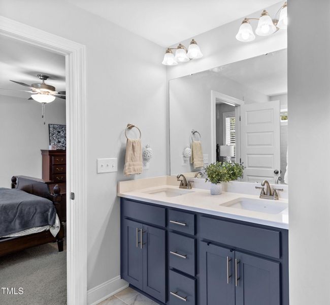 Double Vanity & Ample Storage