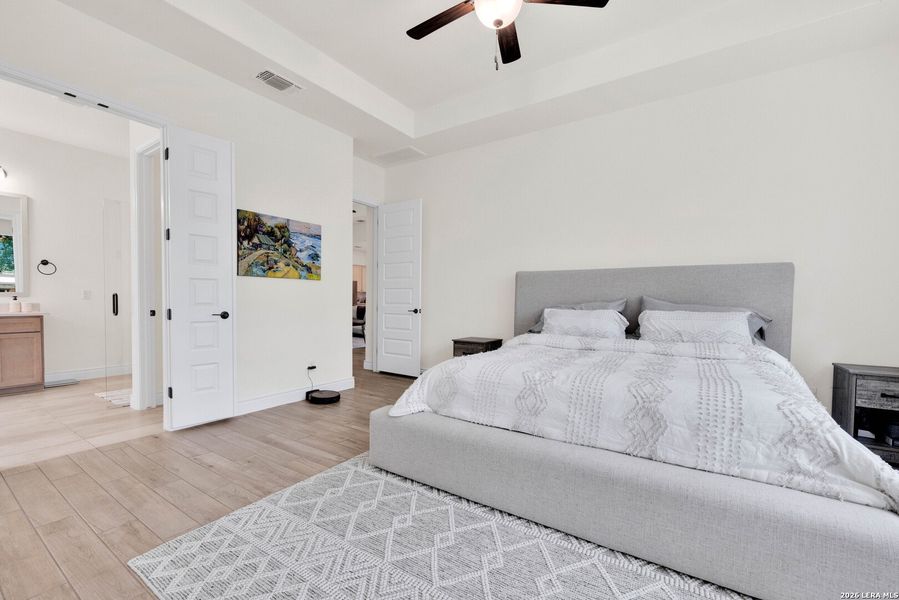 Furnished interior view inside a new home in , Boerne (Image 10).
