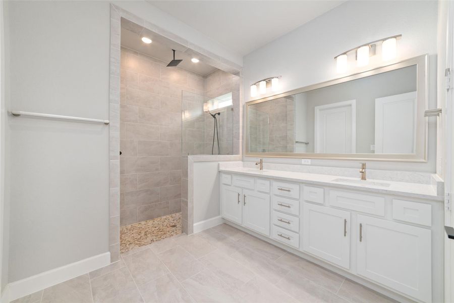 Primary Bathroom/ double sinks and supershower.