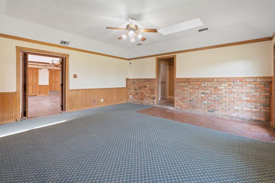 Image 36 of a home in .