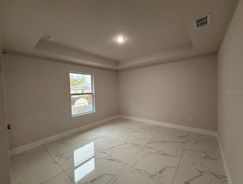 Spacious, unfurnished interior of a new home in , Kissimmee (Image 16).