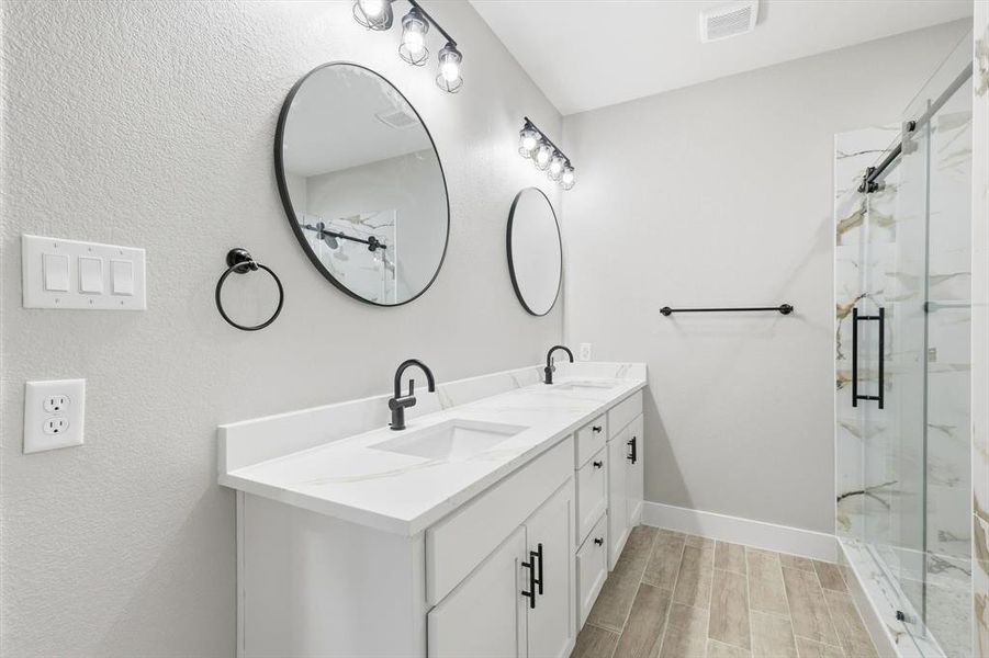 Furnished interior view inside a new home in , Gun Barrel City (Image 4).