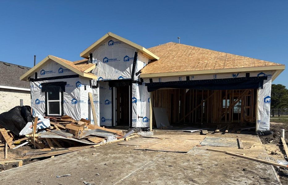 One story home with 3 beds, 2 baths, and 2 car garage