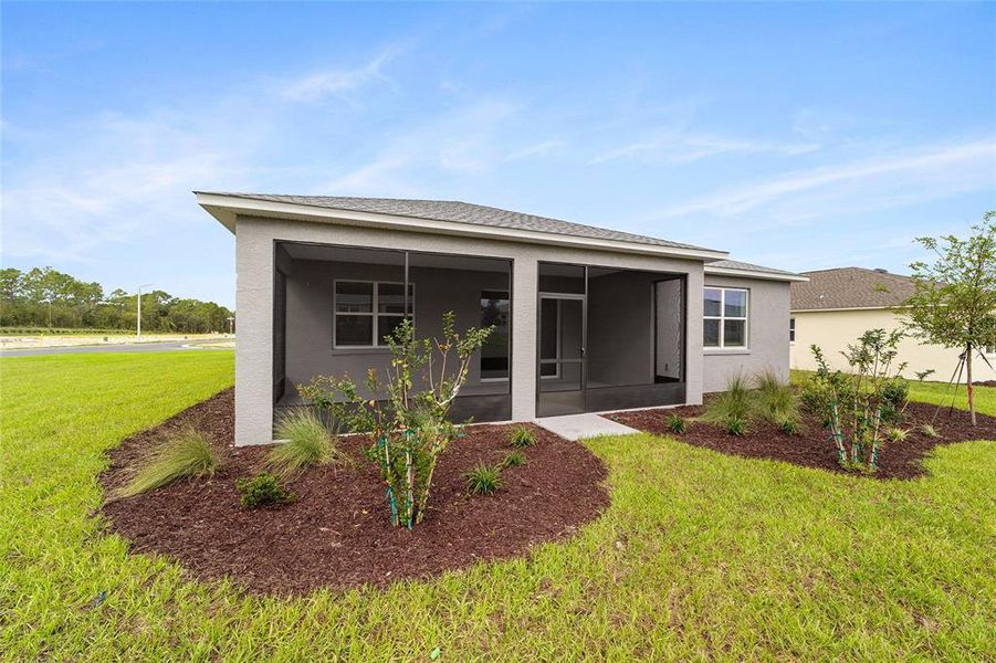 Exterior details and patio area of a home in , Ocala (Image 22).