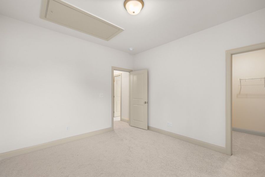 Representative unfurnished interior of a home built from the The Hampton by RobuckHomes in Baylee Ridge, Selma (Image 193).
