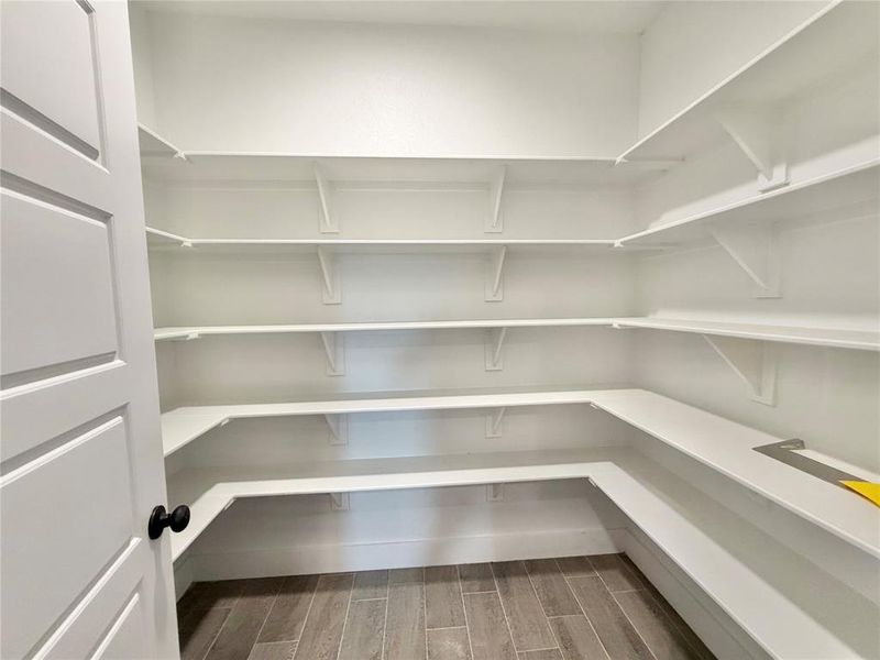 Spacious, unfurnished interior of a new home in , Weatherford (Image 19).