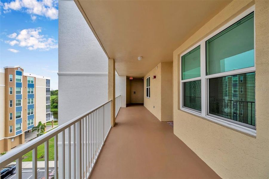 Spacious, unfurnished interior of a new home in , Largo (Image 19).