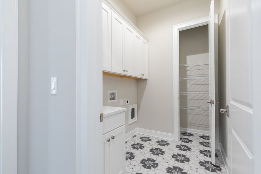 Hickory Home Design Laundry Room