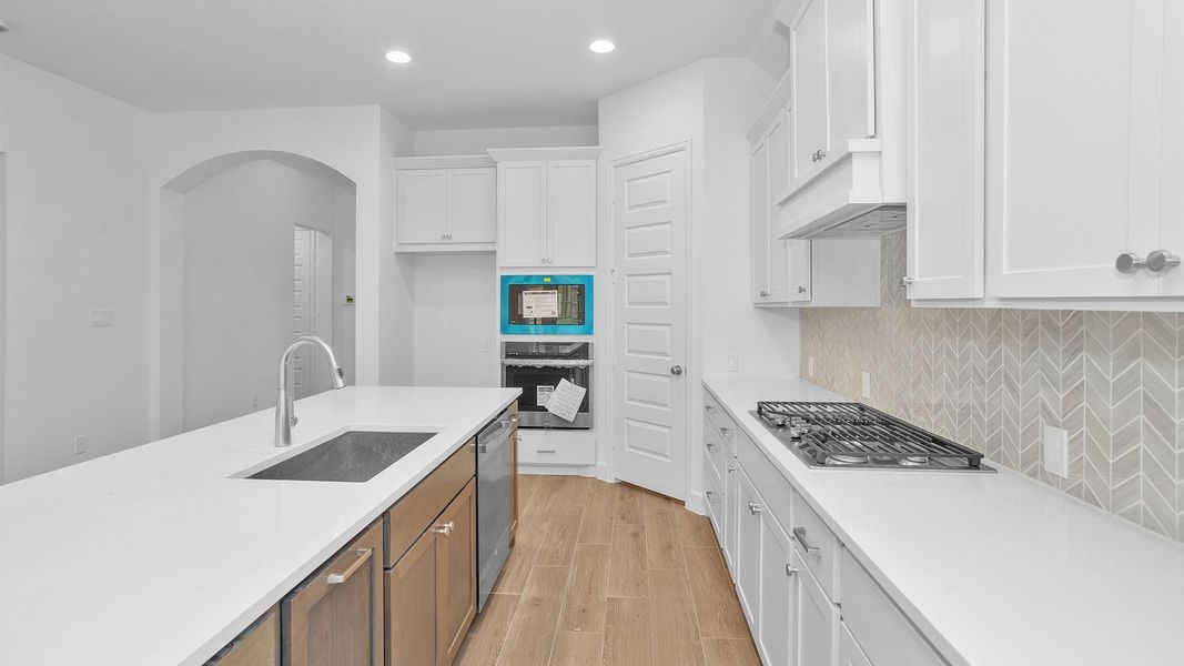 Furnished interior view inside a new home in Harvest Green 45', Richmond (Image 5). Furnished interior view inside a new home in Harvest Green 45', Richmond (Image 5).