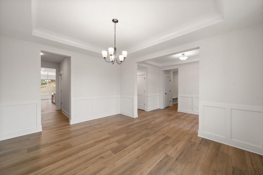Spacious, unfurnished interior of a new home in Wexford, Elon (Image 28).