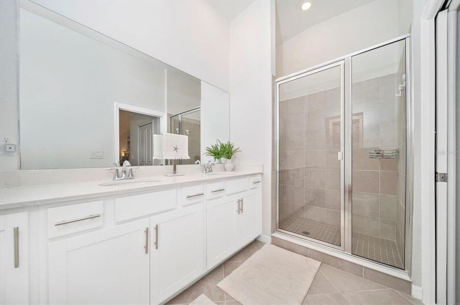 Furnished interior view inside a new home in , Venice (Image 45).