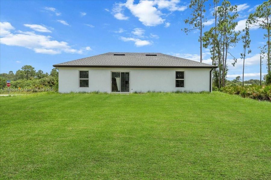 Image 27 of a home in .