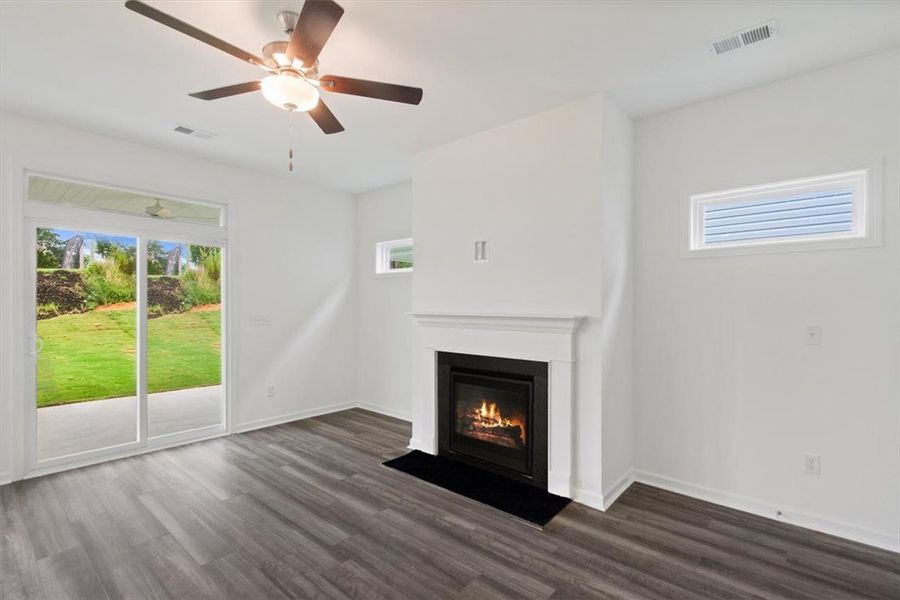 Spacious, unfurnished interior of a new home in Brownstone Park, Easley (Image 17).