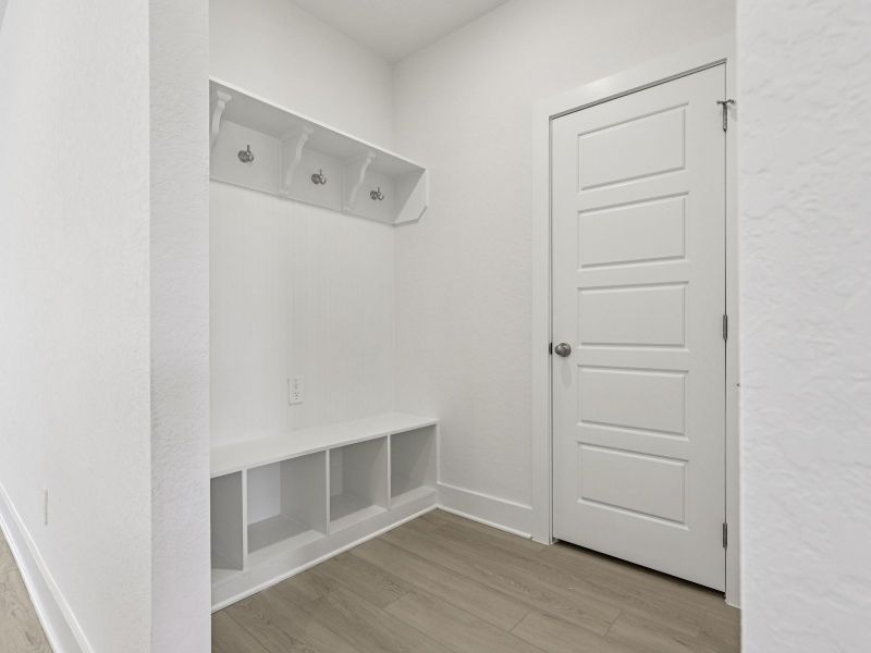 Spacious, unfurnished interior of a new home in Stetson Ridge, Marion (Image 27).