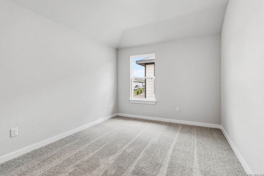 Spacious, unfurnished interior of a new home in Timber Creek, San Antonio (Image 14). Spacious, unfurnished interior of a new home in Timber Creek, San Antonio (Image 14).