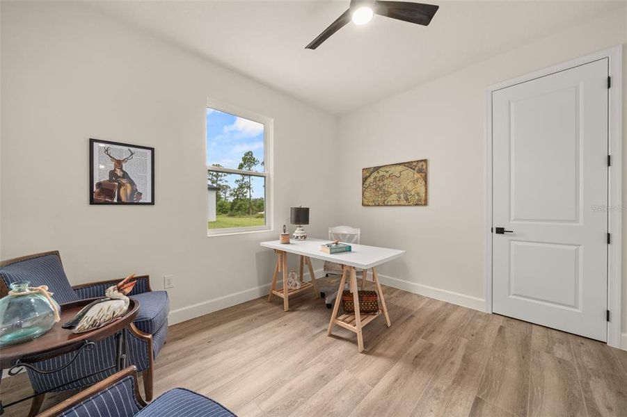 Furnished interior view inside a new home in , Sebring (Image 57).