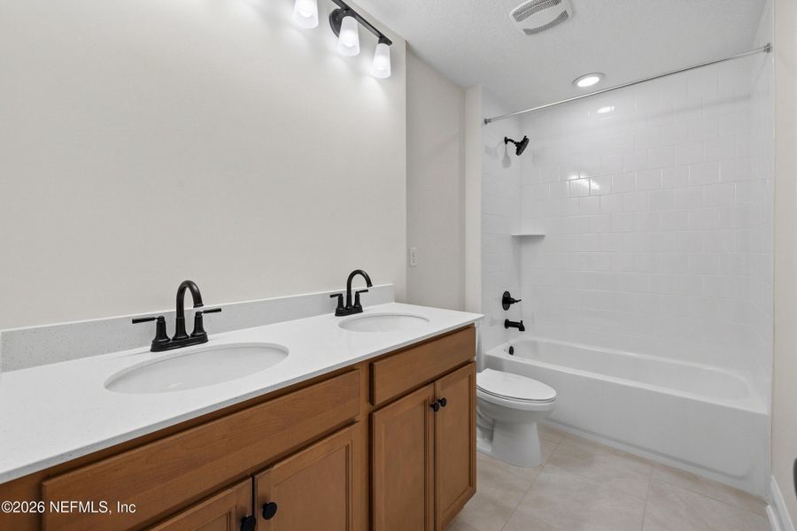 Image 53 of a home in .