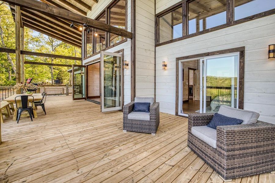 Exterior details and patio area of a home in , Mineral Bluff (Image 2).