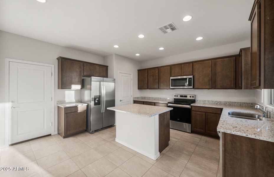 Cafe/Kitchen Cafe/Kitchen