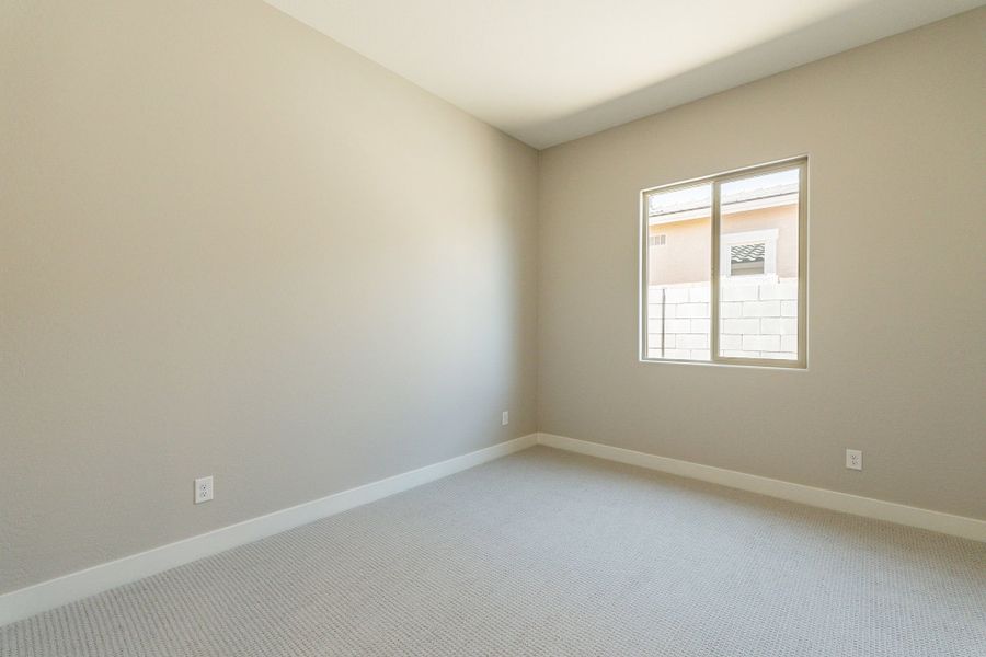 Spacious, unfurnished interior of a new home in Mirada Crossing, Goodyear (Image 47).