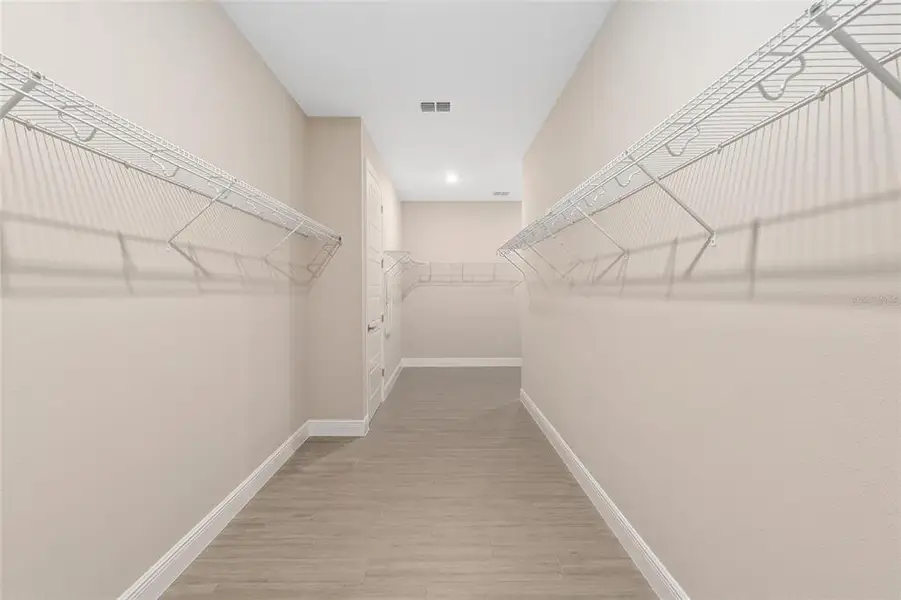 Spacious, unfurnished interior of a new home in , Ocala (Image 42).
