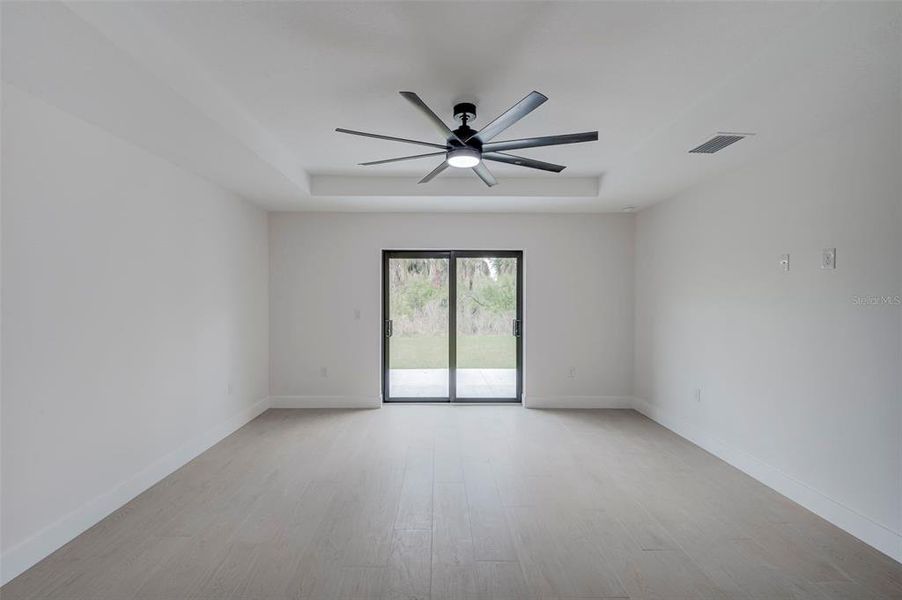 Spacious, unfurnished interior of a new home in , Port Charlotte (Image 19). Spacious, unfurnished interior of a new home in , Port Charlotte (Image 19).