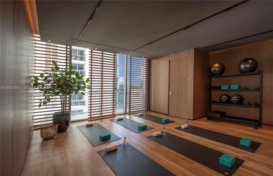 Community amenities in , Miami (Image 37).