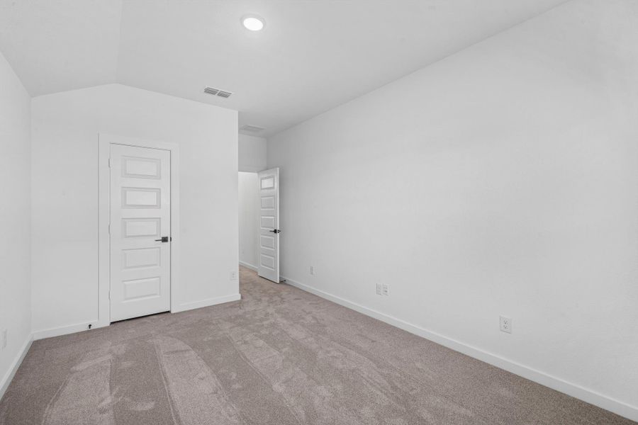 Spacious, unfurnished interior of a new home in Fulbrook on Fulshear Creek 60', Fulshear (Image 23). Spacious, unfurnished interior of a new home in Fulbrook on Fulshear Creek 60', Fulshear (Image 23).