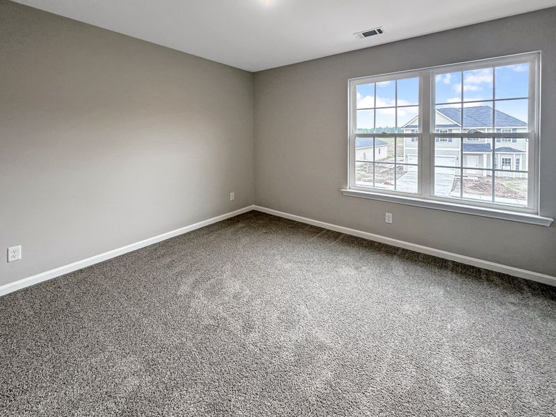 Spacious, unfurnished interior of a new home in Tranquil South, Hinesville (Image 16).