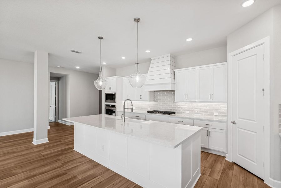 Furnished interior view inside a new home in ARTAVIA 65' Homesites, Conroe (Image 4). Furnished interior view inside a new home in ARTAVIA 65' Homesites, Conroe (Image 4).