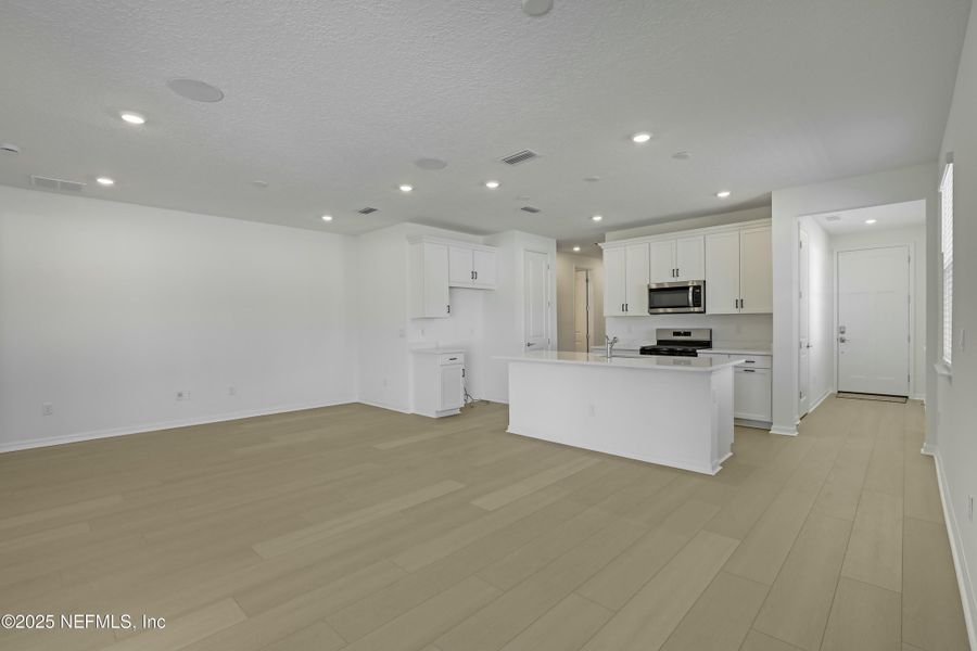 Spacious, unfurnished interior of a new home in , St. Augustine (Image 35).