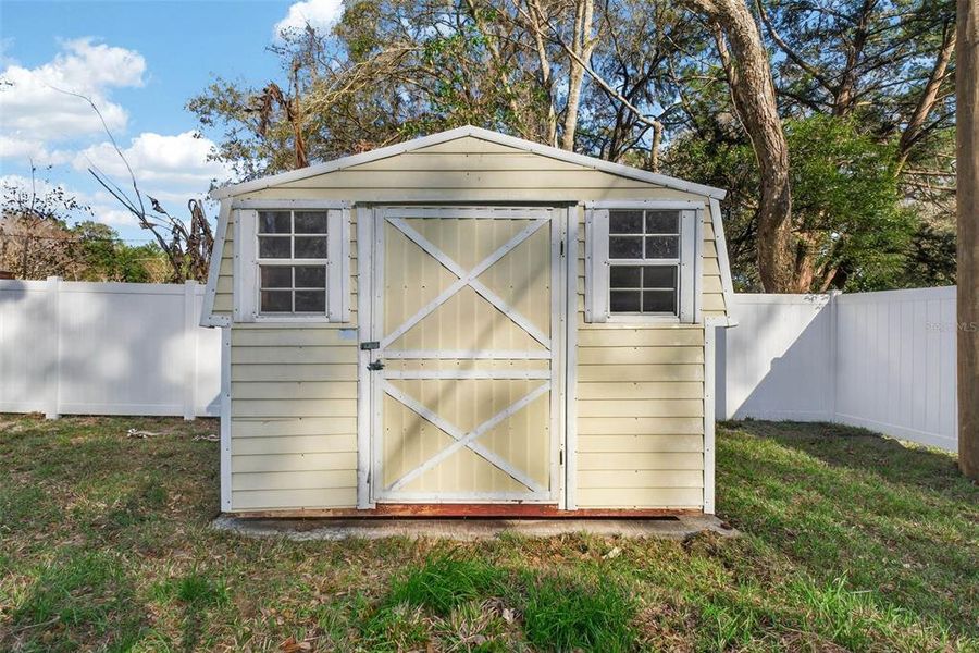 Exterior details and patio area of a home in , Brooksville (Image 30).