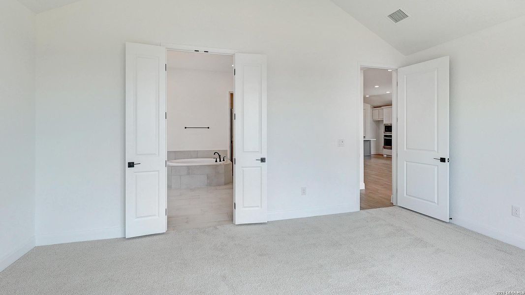 Spacious, unfurnished interior of a new home in VIDA, San Antonio (Image 26).