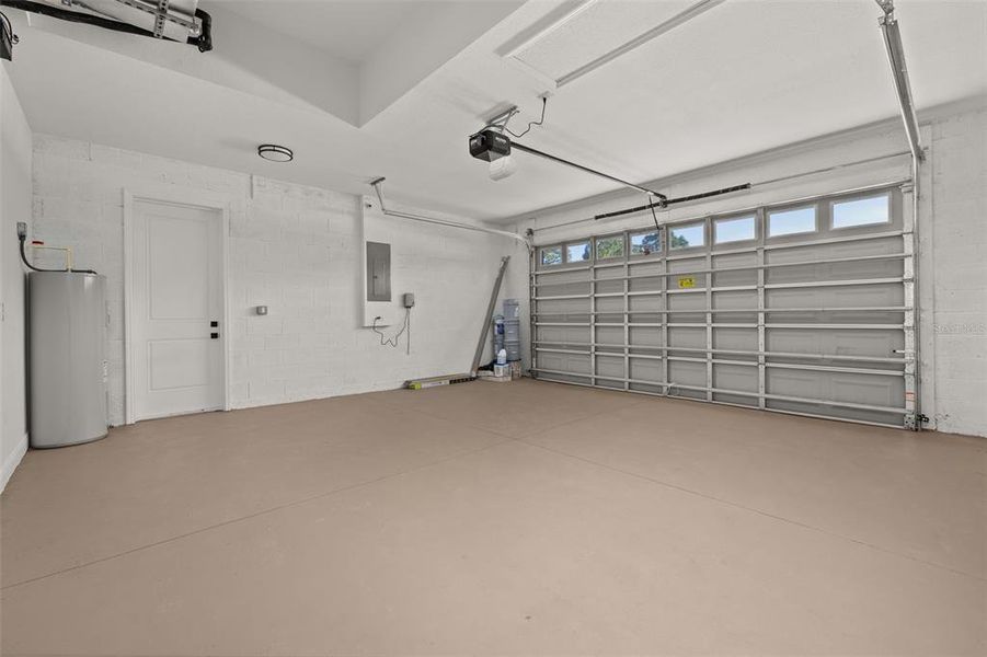 Spacious, unfurnished interior of a new home in , Avon Park (Image 38). Spacious, unfurnished interior of a new home in , Avon Park (Image 38).