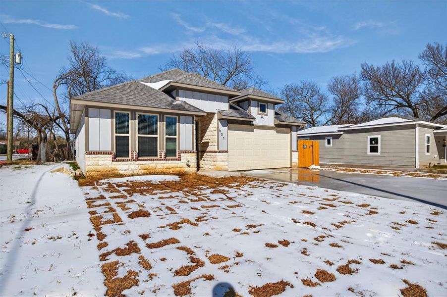 In-progress construction of a new home in , Cleburne, TX (Image 22).