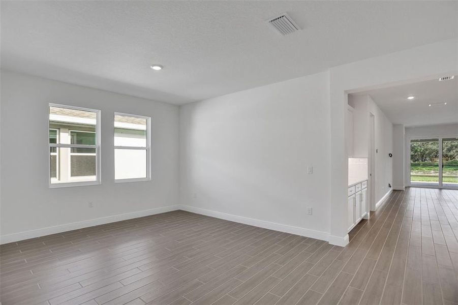 Spacious, unfurnished interior of a new home in Seaire, Parrish (Image 38).