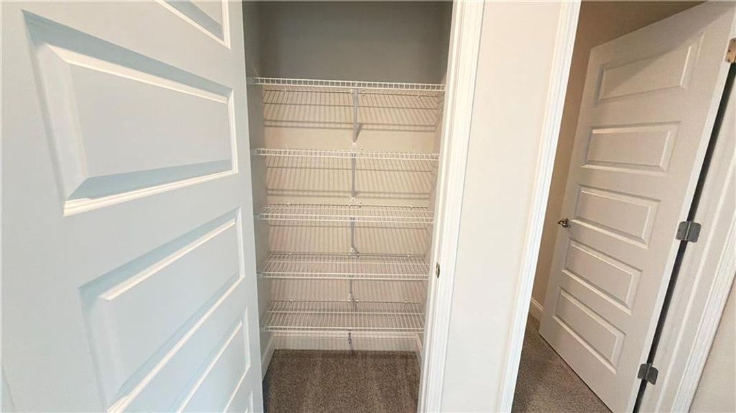 Spacious, unfurnished interior of a new home in Habersham Meadows, Demorest (Image 28).