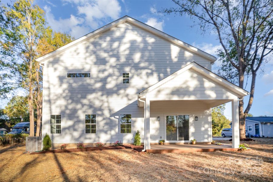 Image 33 of a home in .