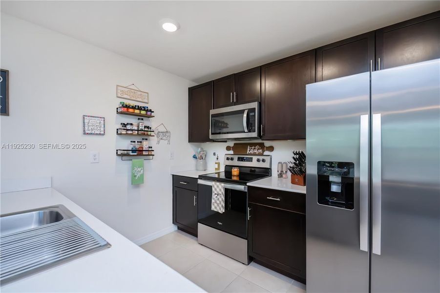 Furnished interior view inside a new home in , Labelle (Image 31).