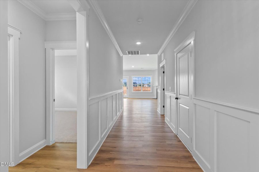 06-1111 Nantucket Drive Entry 2