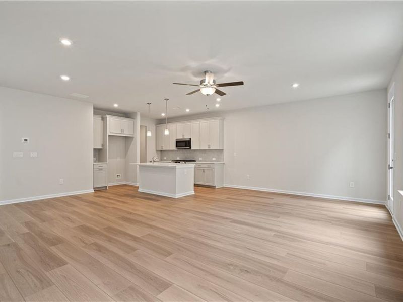 Spacious, unfurnished interior of a new home in The Village at Shallowford, Kennesaw (Image 19).