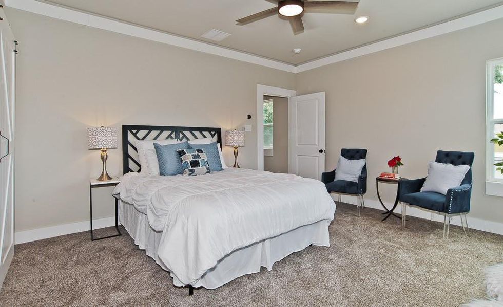 Furnished interior view inside a new home in , Dallas (Image 9). Furnished interior view inside a new home in , Dallas (Image 9).