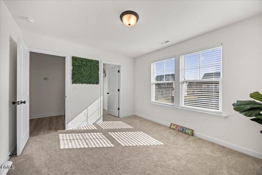 45-2A1A1254 front bedroom 2