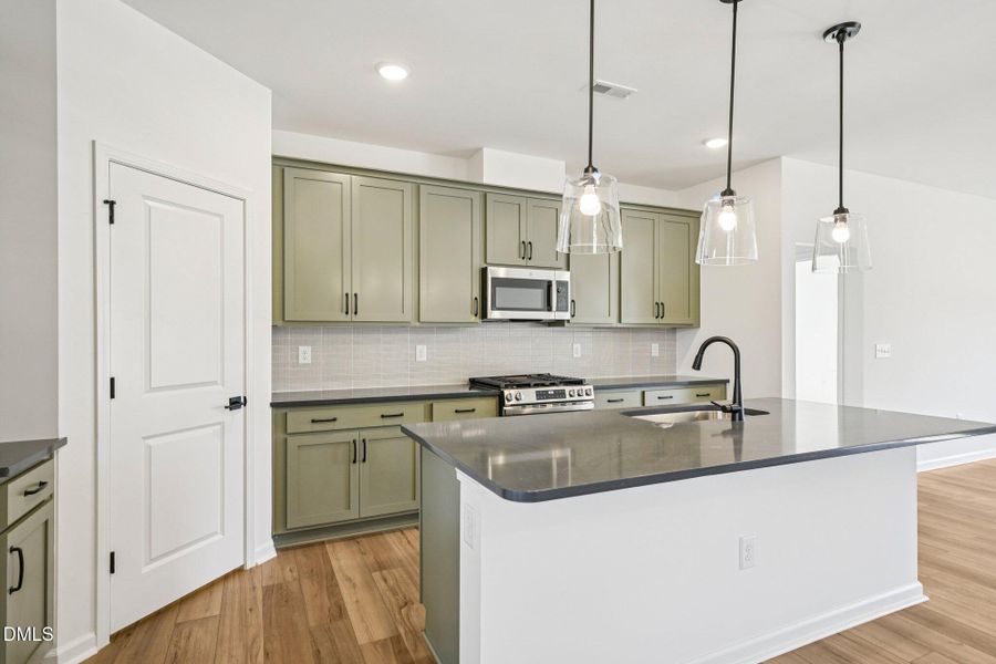 12-web-or-mls-N Stone Ml Trl-S2803-012