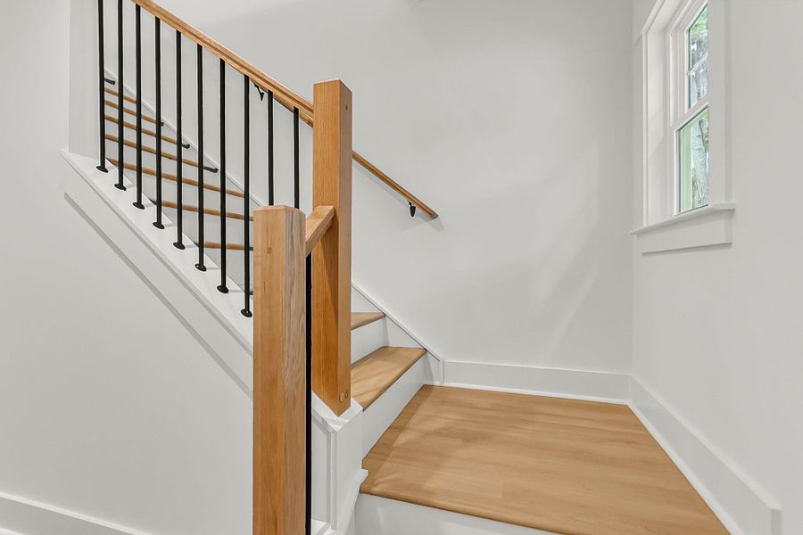 Spacious, unfurnished interior of a new home in , Charleston (Image 18).