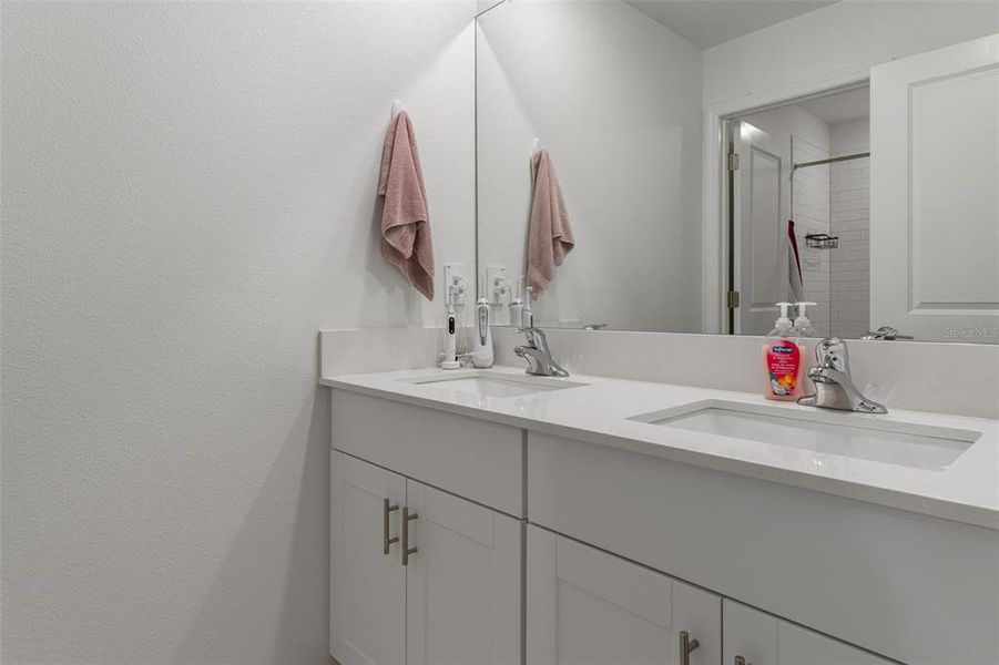 Close-up of interior finishes inside a home in , Land O' Lakes (Image 24).