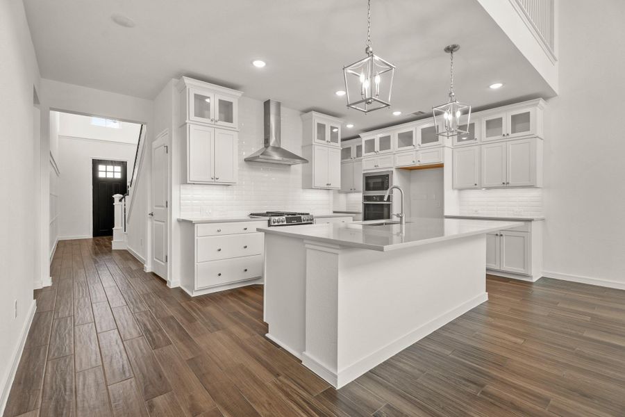 Stunning kitchen (*Photo not of actual home and used for illustration purposes only.)