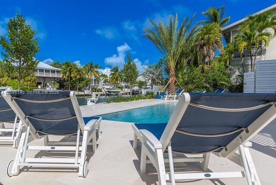 Community amenities in , Islamorada, Village of Islands (Image 54).