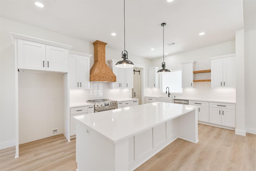 Furnished interior view inside a new home in , Dayton (Image 5).